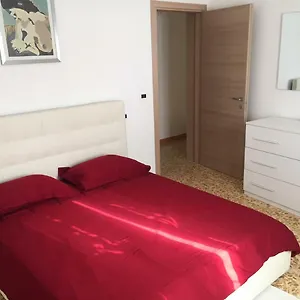 https://la-chientina.it-tuscanyhotel.com